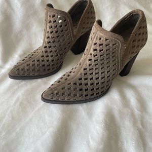 Vince Camuto Italian leather ankle boots